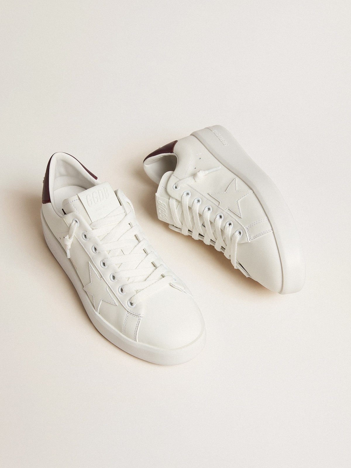 Purestar with white leather star and plum leather heel tab| Golden Goose