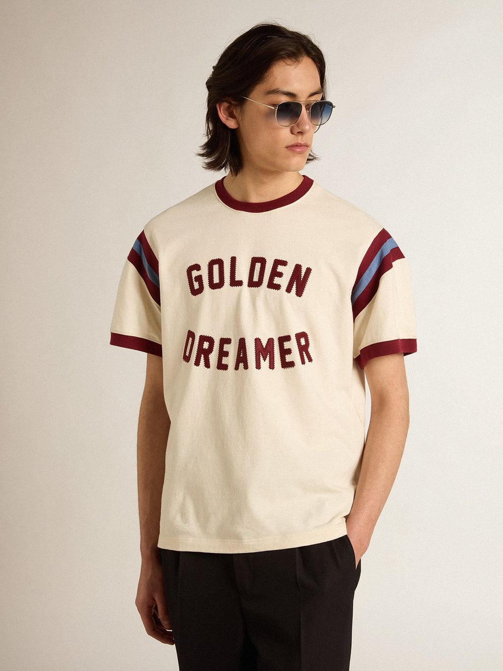 Men's white T-shirt with burgundy lettering on the front| Golden Goose