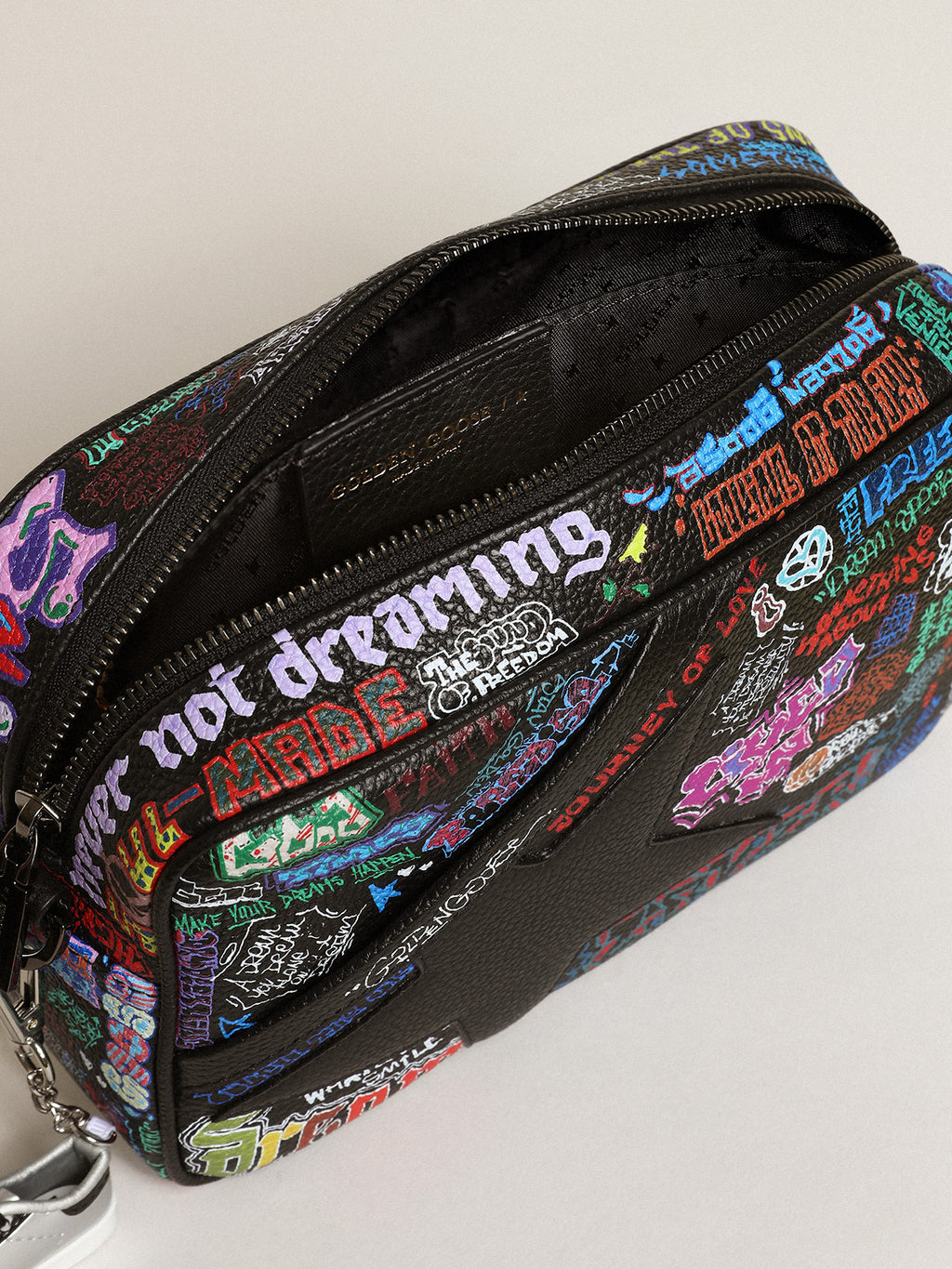 Women's Star Bag in black hammered leather with multicolor print| Golden Goose