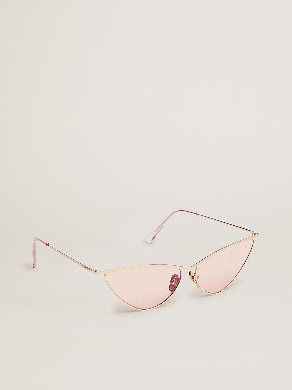 Sunframe cat-eye style with pink frame and lenses| Golden Goose