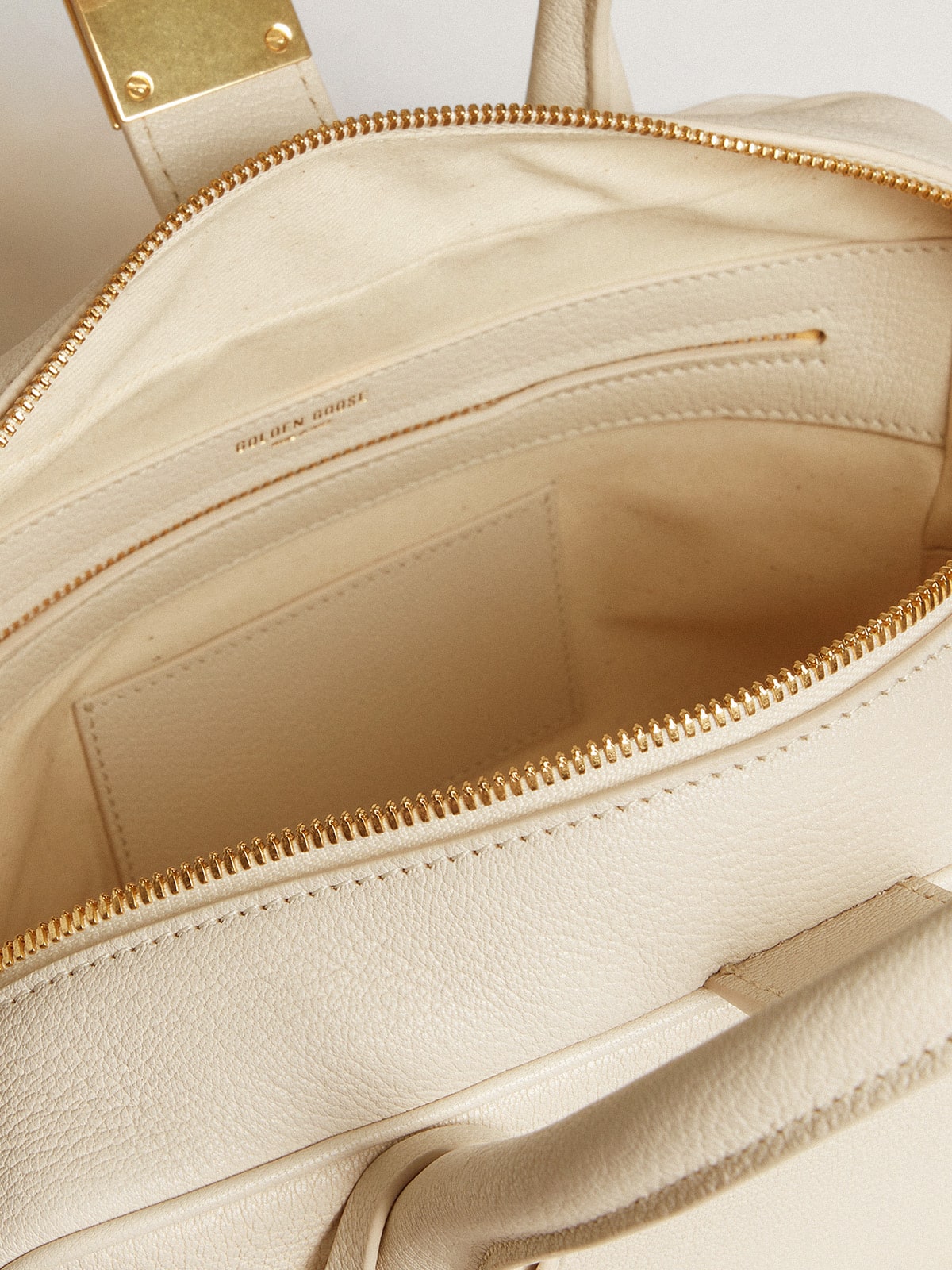 Vita Bag in butter-colored sheepskin leather with gold details| Golden Goose
