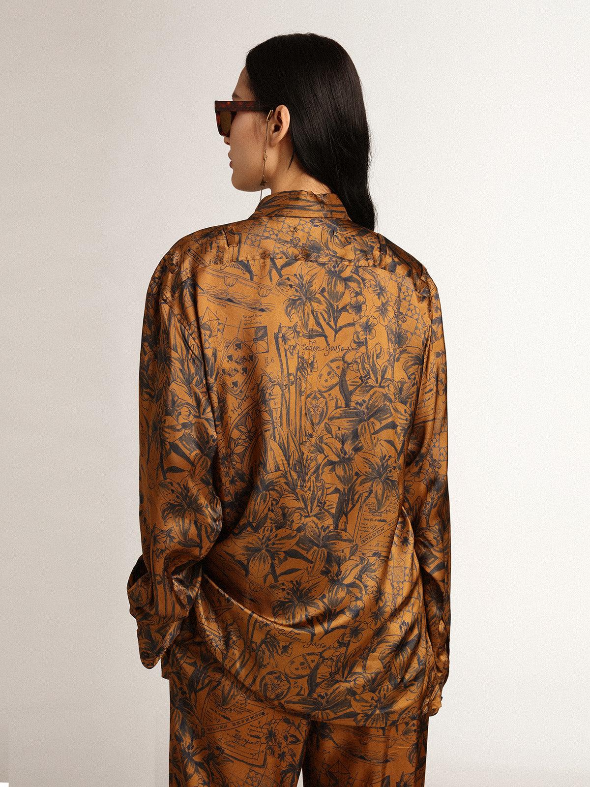 Women's golden brown boyfriend shirt with notebook print| Golden Goose