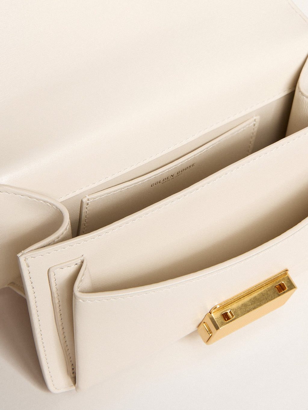 Small Venezia Bag in butter-colored boarded leather with gold details| Golden Goose