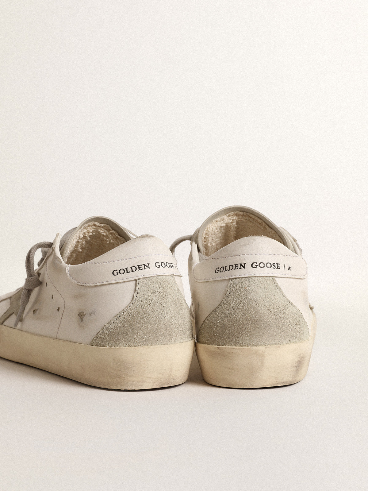 Women's bio-based Super-Star with ice-gray suede star| Golden Goose