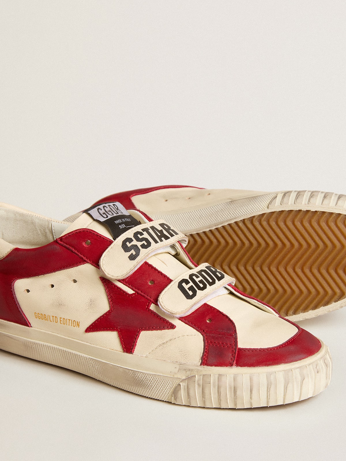 Women's Old School in nappa with red nubuck star and nappa heel tab| Golden Goose