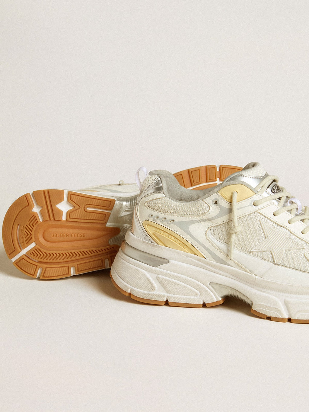 Women's Lightstar in white leather and mesh with worn-white star| Golden Goose
