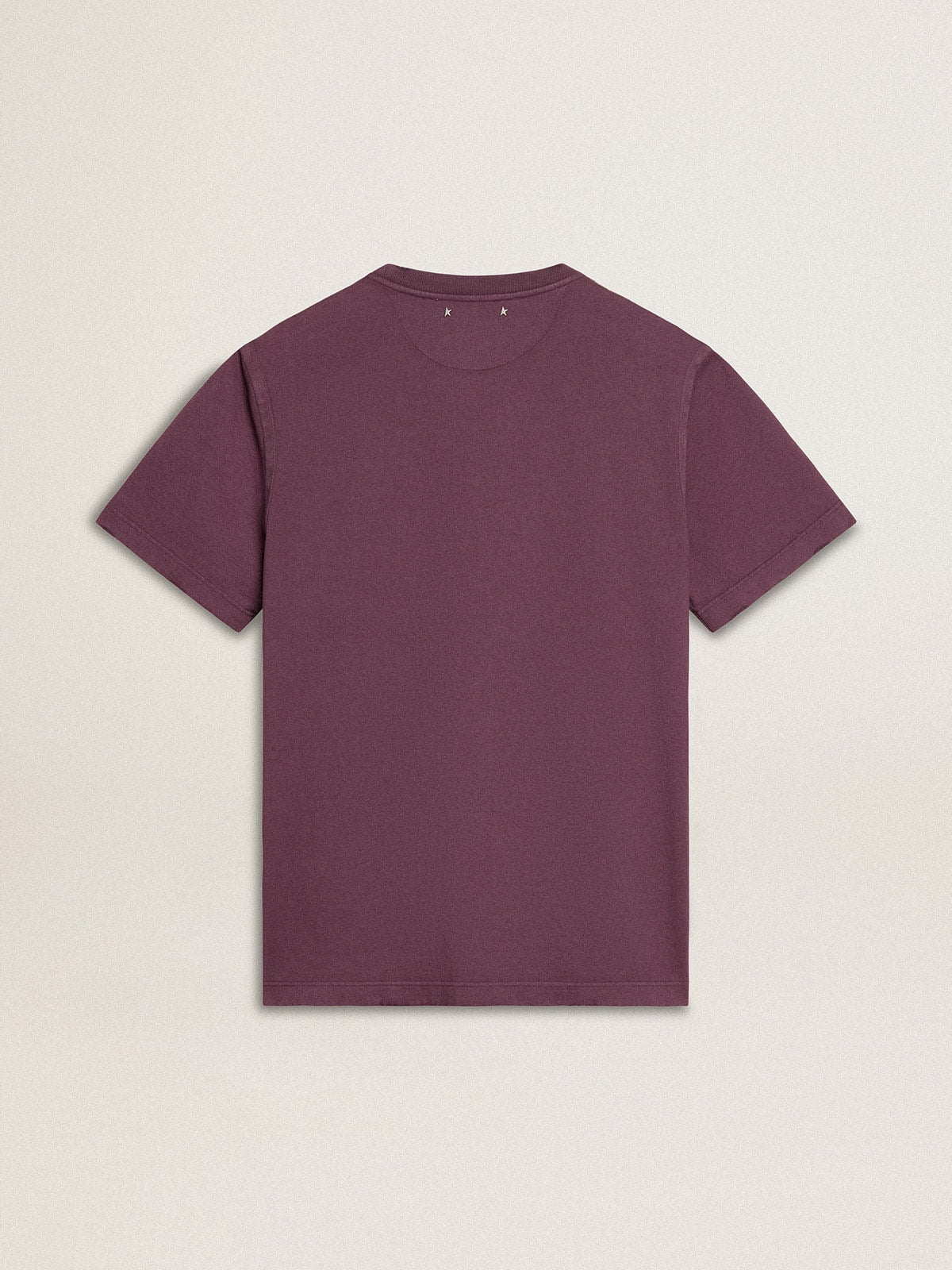 Men's cotton T-shirt in worn purple with logo print| Golden Goose