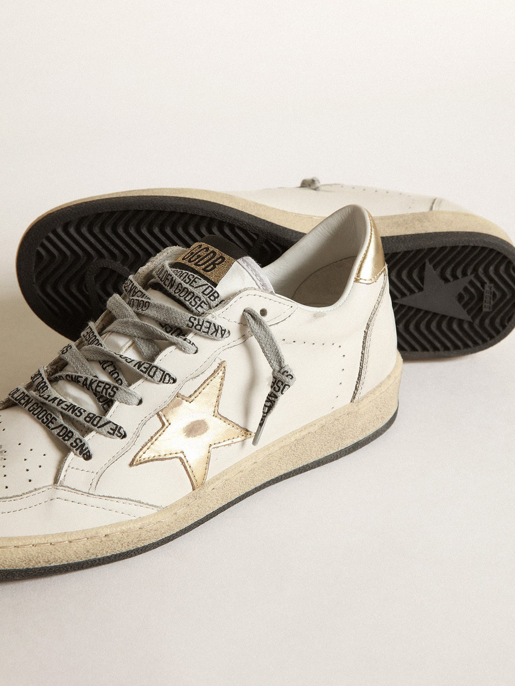 Women's Ball Star with gold star and heel tab| Golden Goose