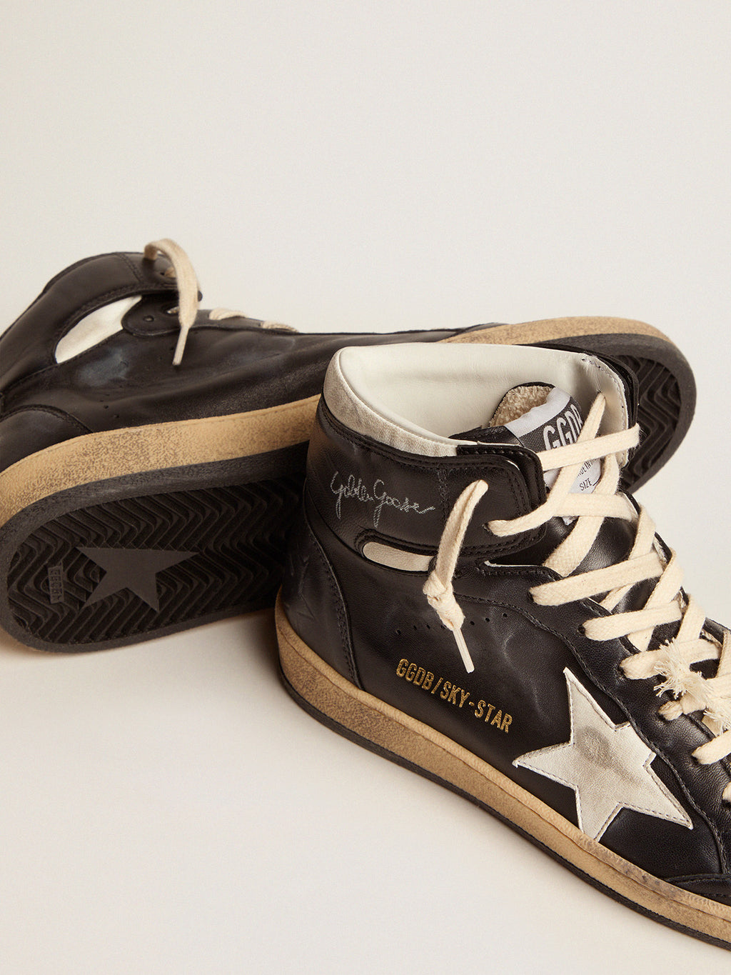 Women's Sky-Star in black nappa with white star| Golden Goose