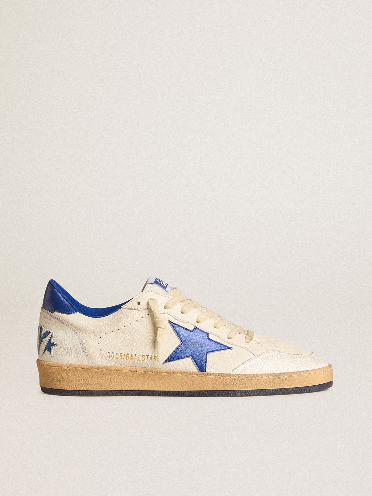 Men's Ball Star Wishes in white nappa leather with a bright blue star and heel tab| Golden Goose