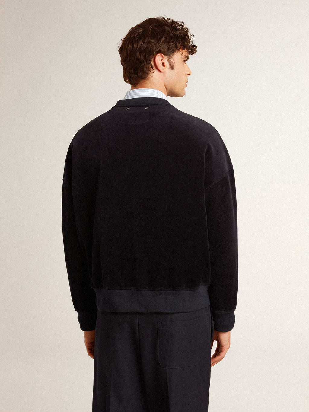 Black crew neck sweatshirt with embroidered lettering| Golden Goose