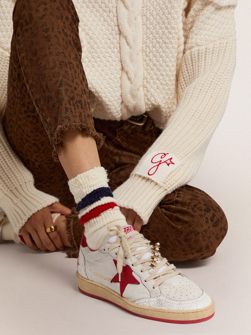 Lace lock in antique gold color with beads| Golden Goose