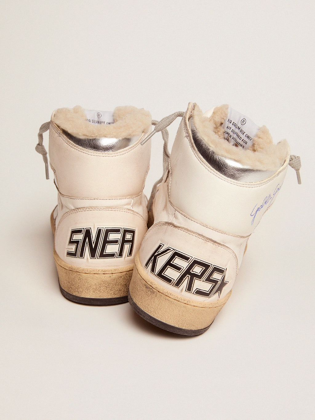 Women's Sky-Star sneakers with signature on the ankle and shearling lining| Golden Goose