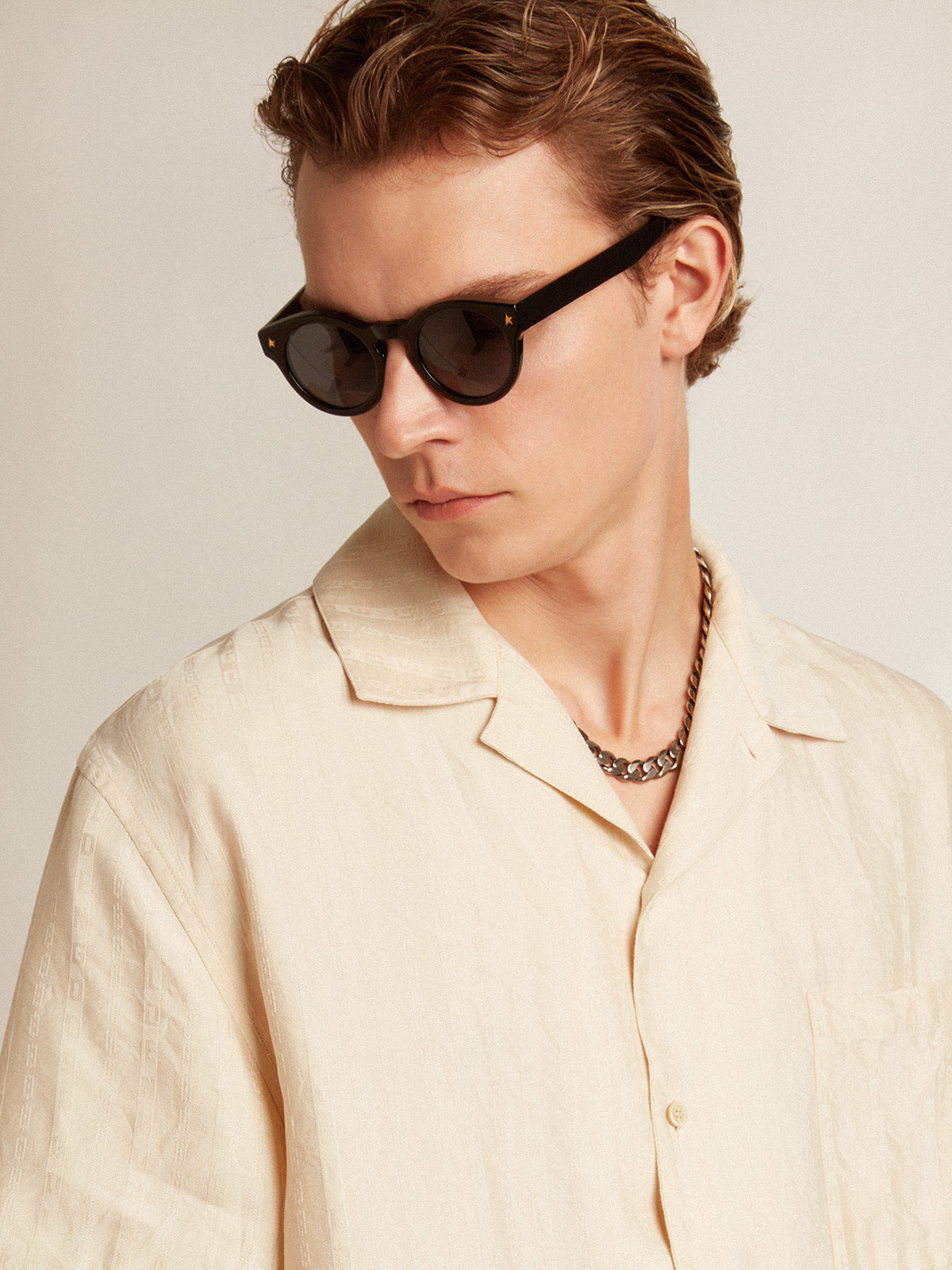 Short-sleeved shirt in parchment-colored linen| Golden Goose