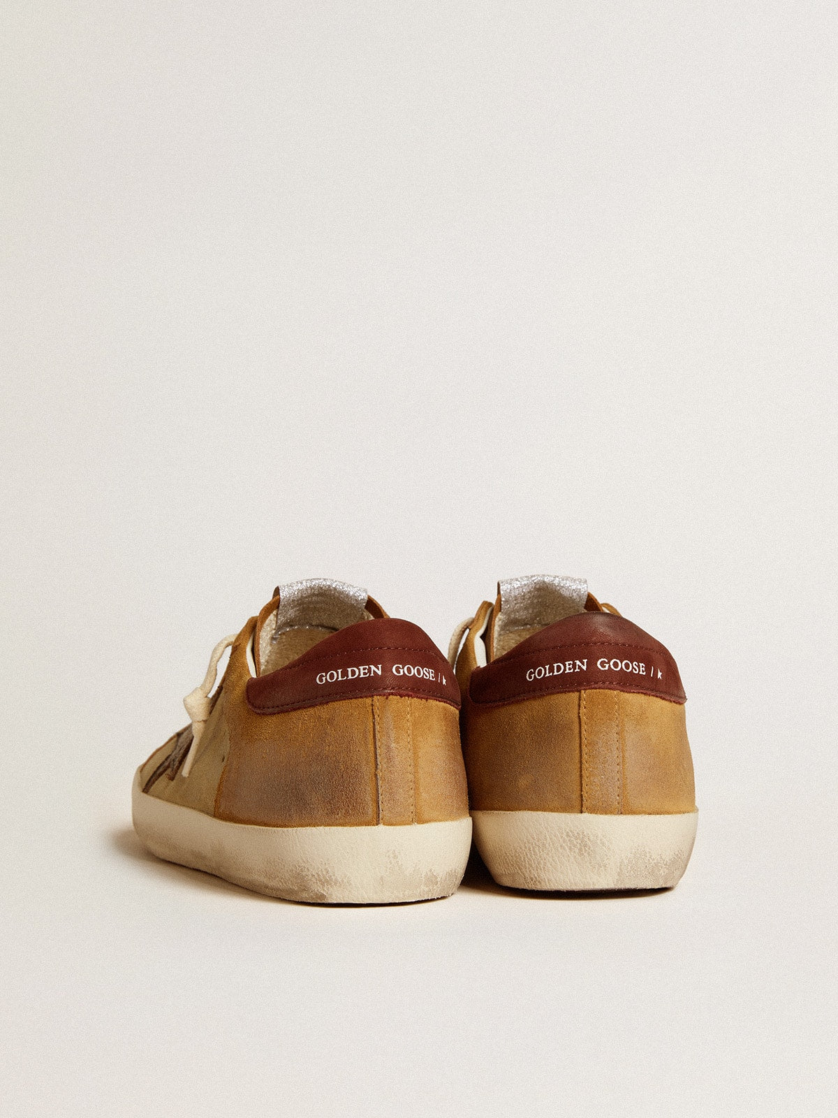 Men's Super-Star in beige and caramel suede with black crackle leather star| Golden Goose