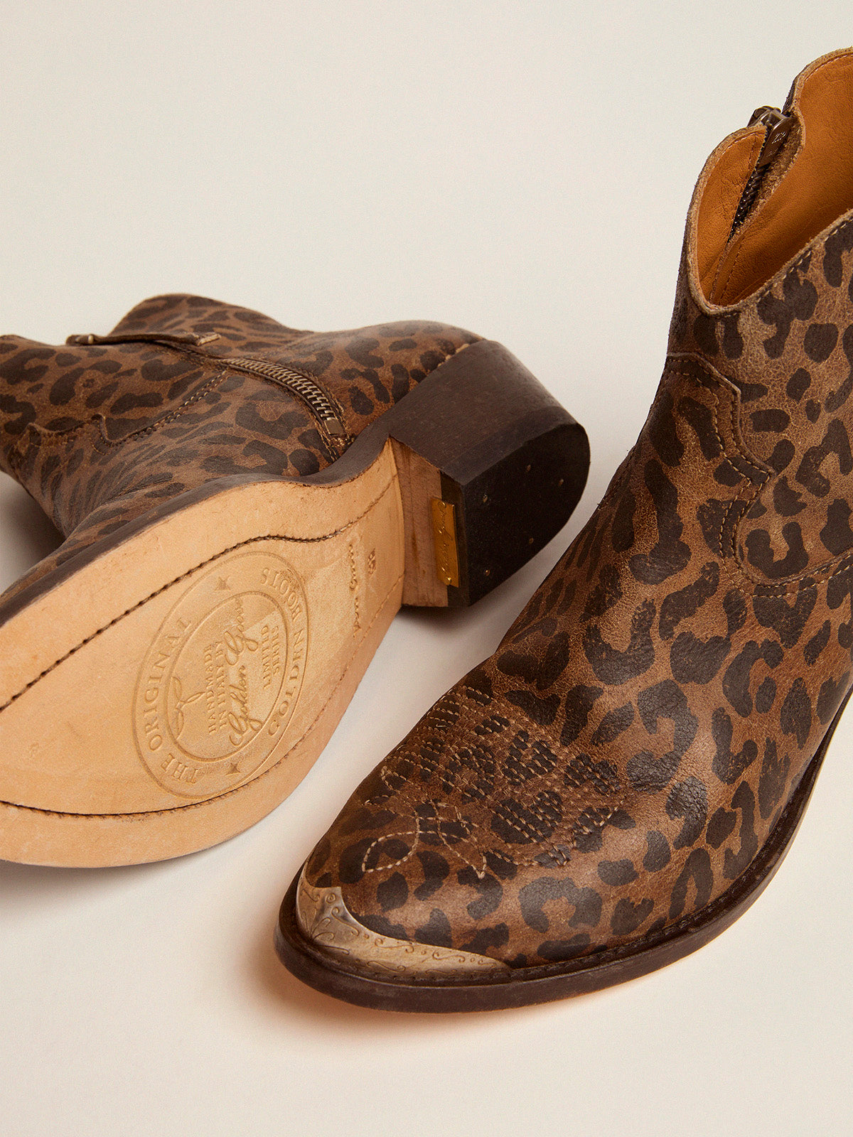 Women's leather ankle boots with leopard print| Golden Goose