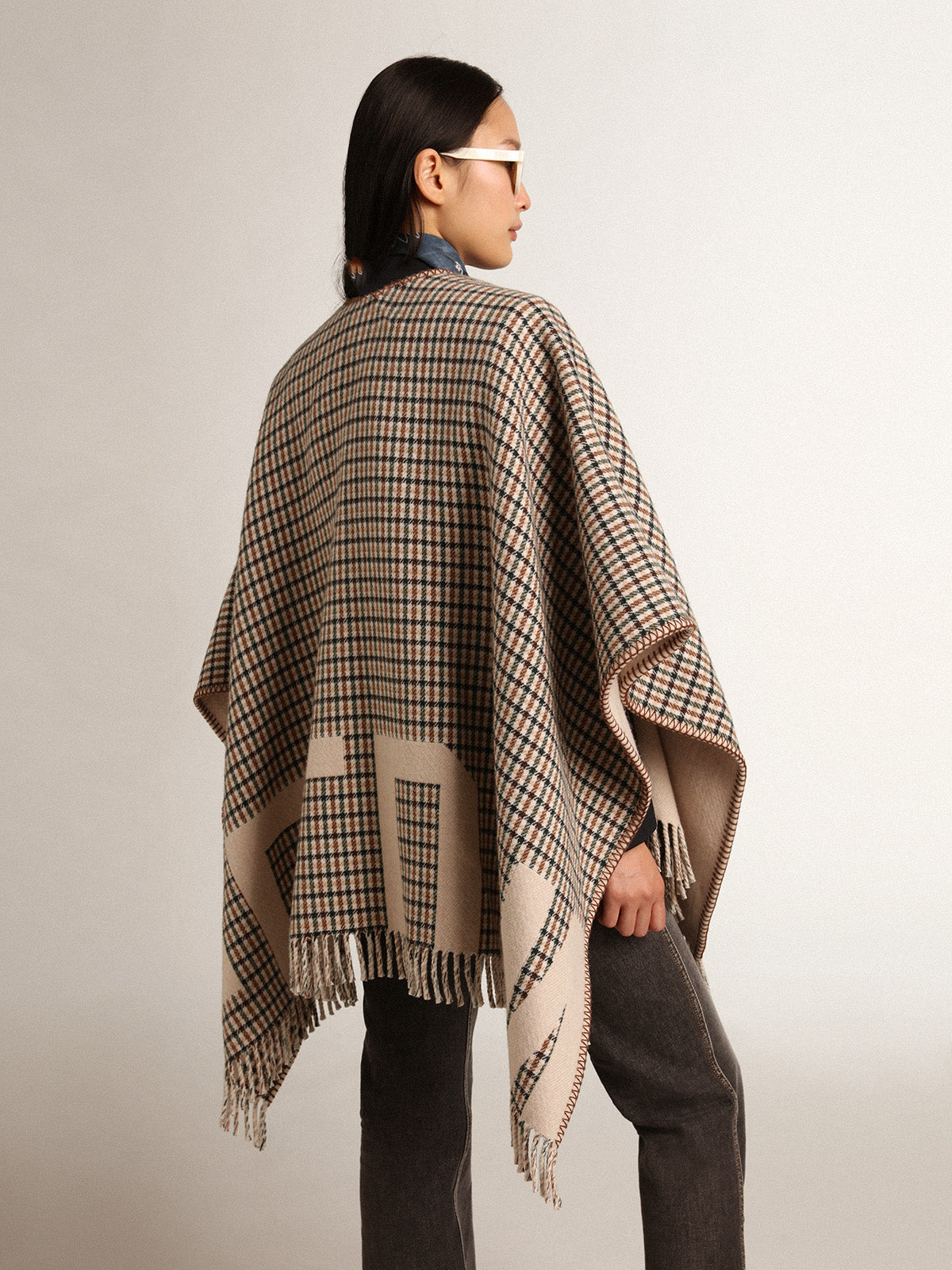Poncho in double face cream-colored wool with check pattern and lettering| Golden Goose