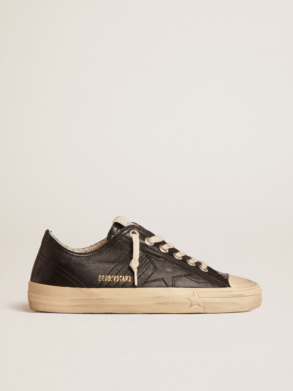Women's V-Star in black nappa leather with a black leather star| Golden Goose
